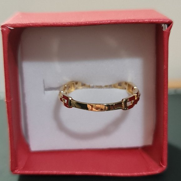 Gold ring - Picture 8 of 16